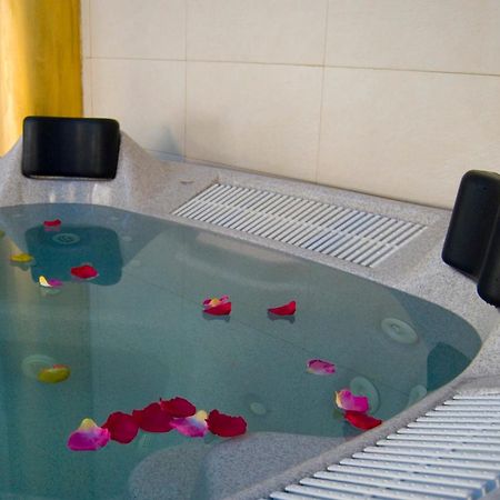 Hotel Agua Viva Eco H Wellness Castro Urdiales Zewnętrze zdjęcie