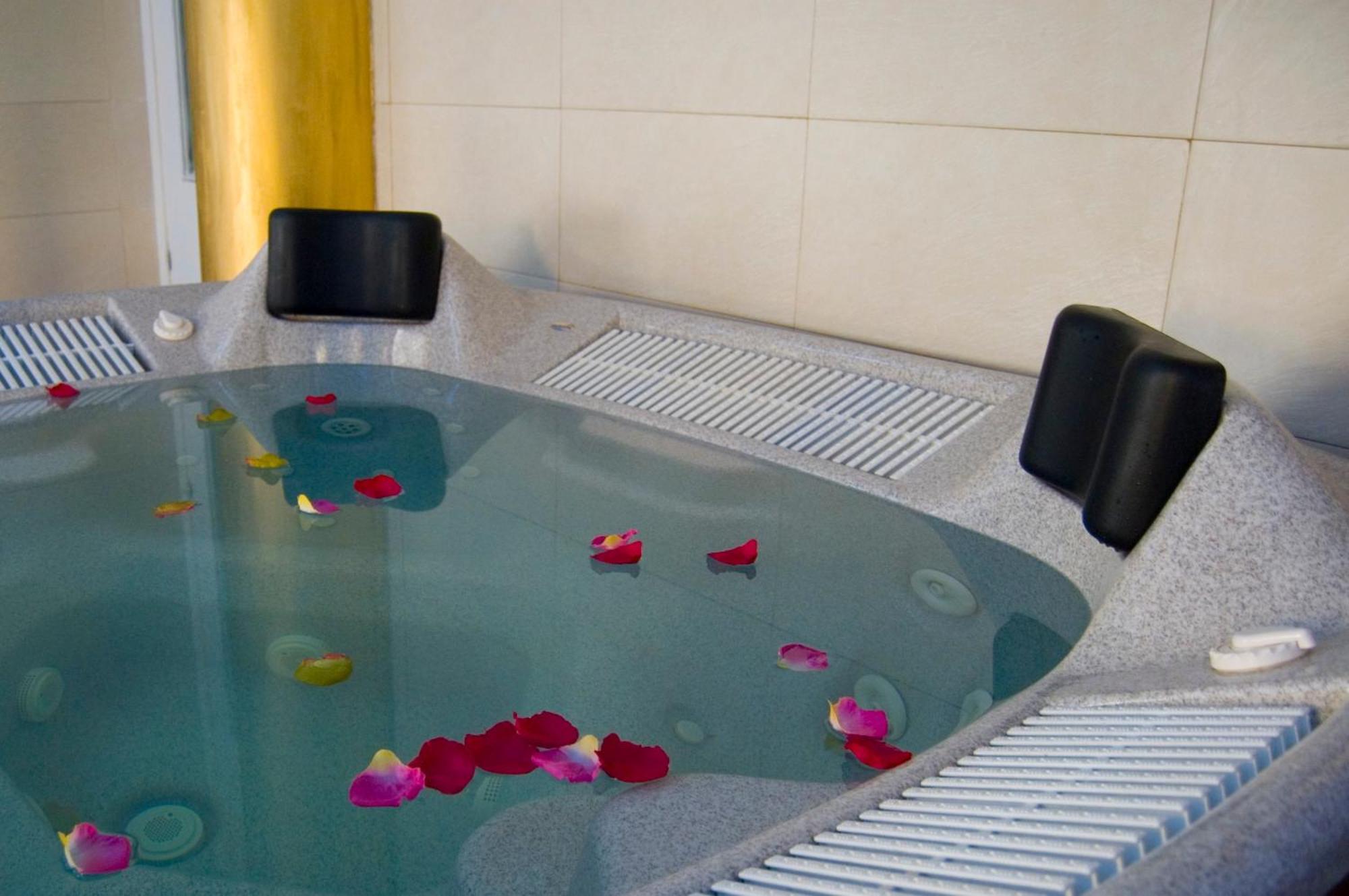 Hotel Agua Viva Eco H Wellness Castro Urdiales Zewnętrze zdjęcie